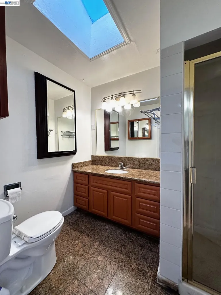 350 Cherrywood Avenue San Leandro CA 94577