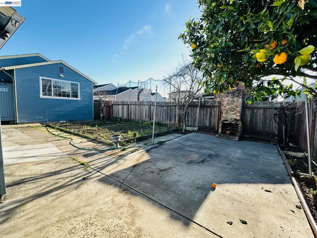 350 Cherrywood Avenue San Leandro CA 94577