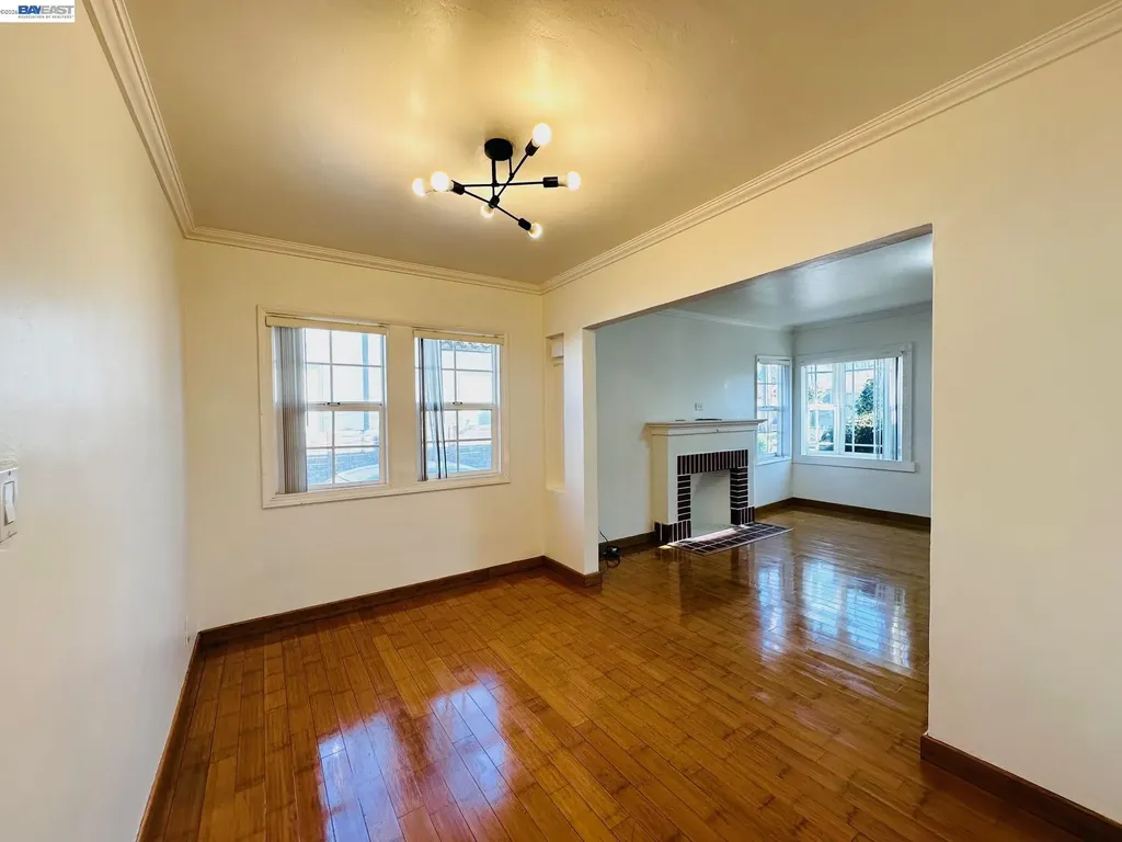 350 Cherrywood Avenue San Leandro CA 94577