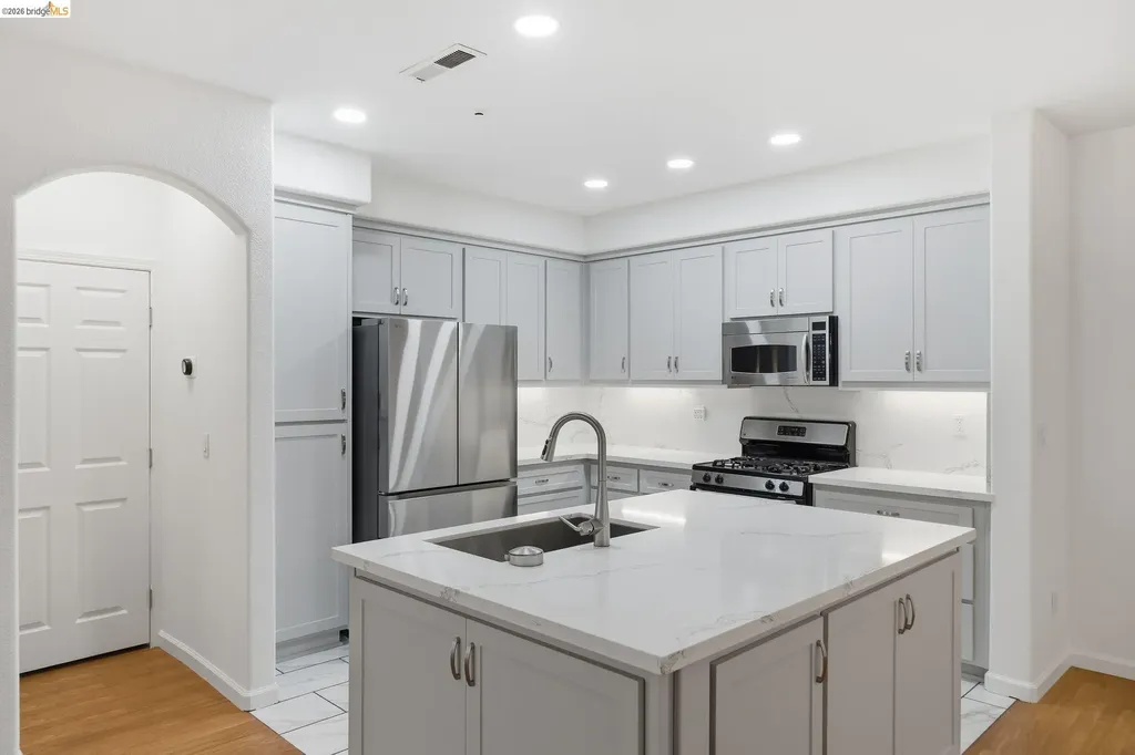 4132 Clarinbridge Circle Dublin CA 94568