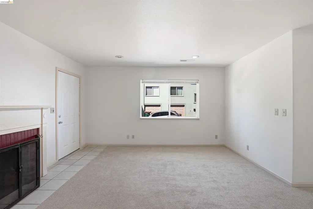 3012 Minna Avenue Oakland CA 94619