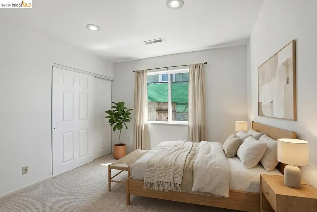 3012 Minna Avenue Oakland CA 94619