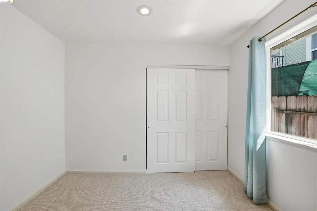 3012 Minna Avenue Oakland CA 94619