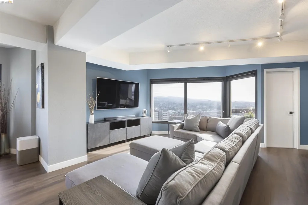 6363 Christie Avenue Emeryville CA 94608