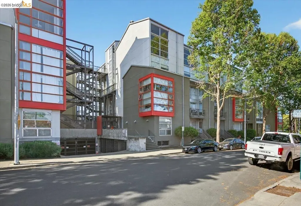 1007 41st Street Emeryville CA 94608