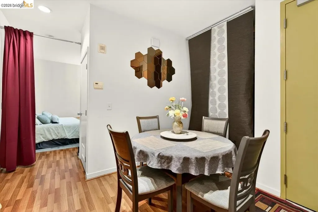 1007 41st Street Emeryville CA 94608