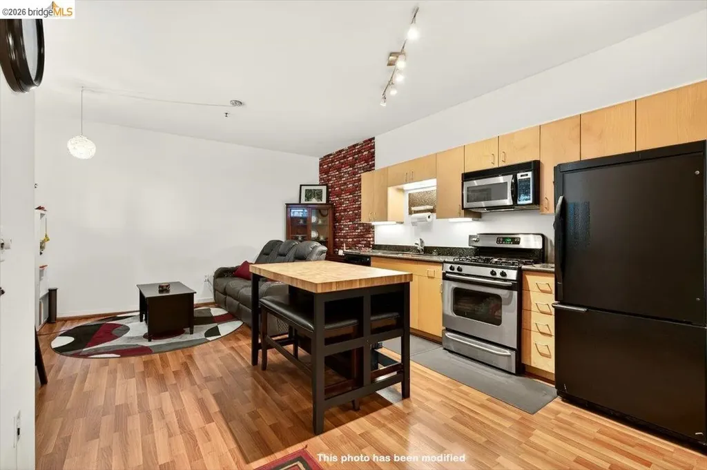1007 41st Street Emeryville CA 94608