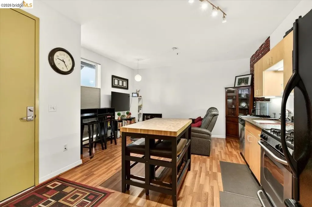 1007 41st Street Emeryville CA 94608