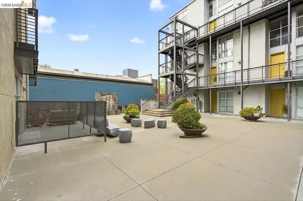 1007 41st Street Emeryville CA 94608
