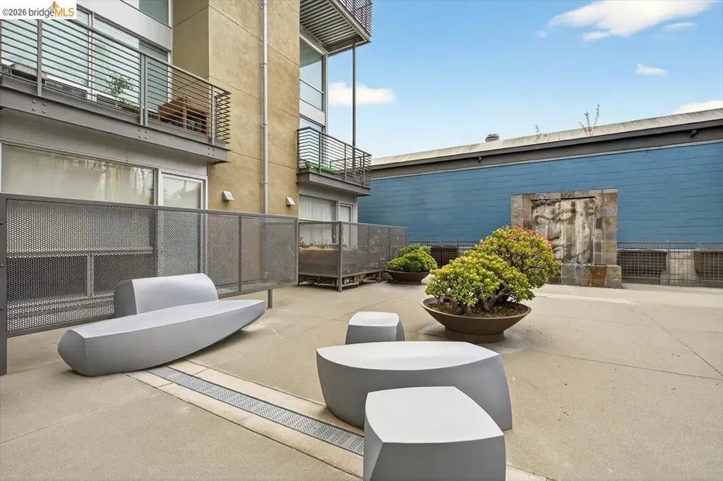 1007 41st Street Emeryville CA 94608