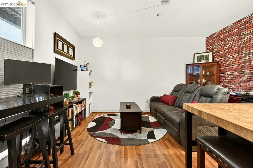 1007 41st Street Emeryville CA 94608