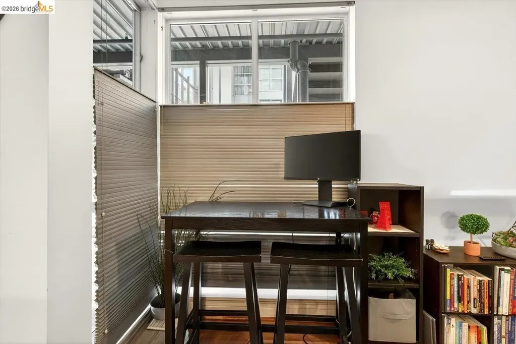1007 41st Street Emeryville CA 94608