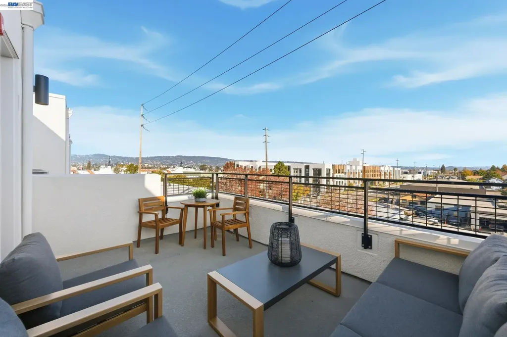 1921 Grand Street Alameda CA 94501