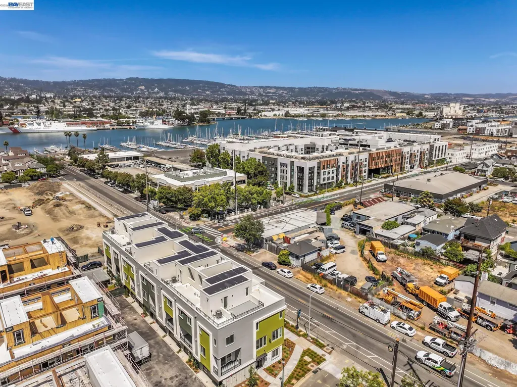1921 Grand Street Alameda CA 94501