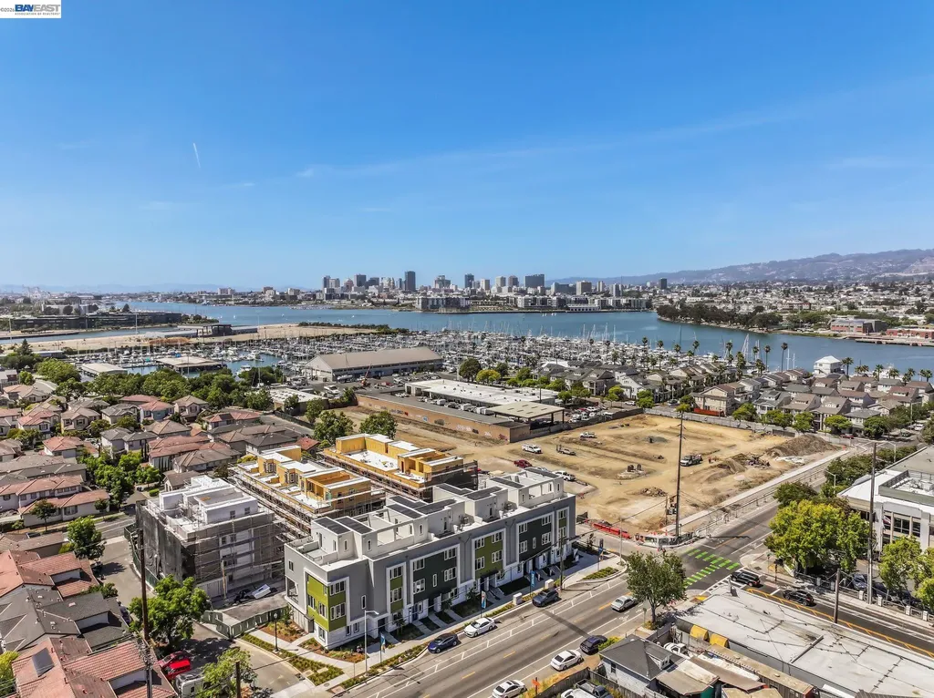 1921 Grand Street Alameda CA 94501