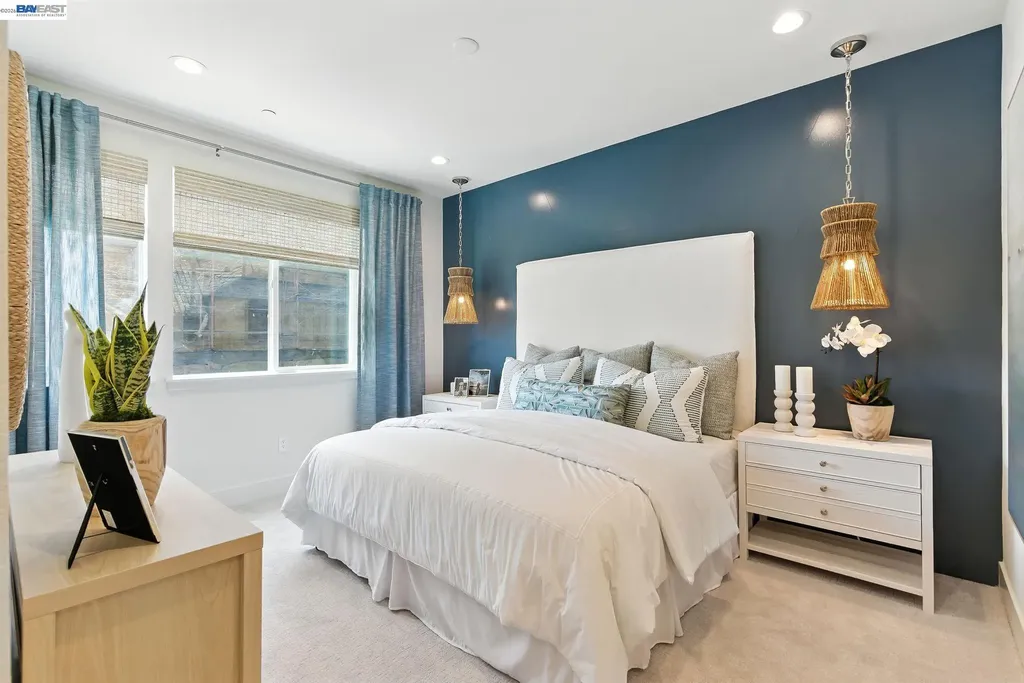 1921 Grand Street Alameda CA 94501