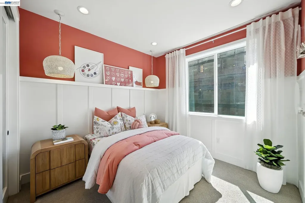 1921 Grand Street Alameda CA 94501