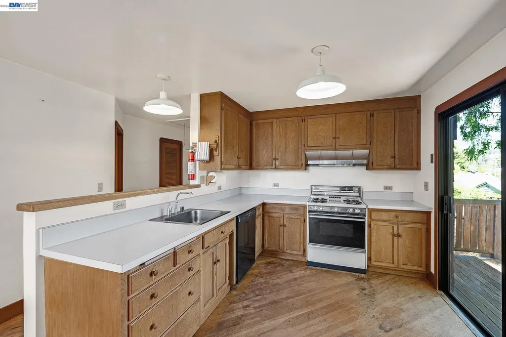 3261 Wyman Street Oakland CA 94619