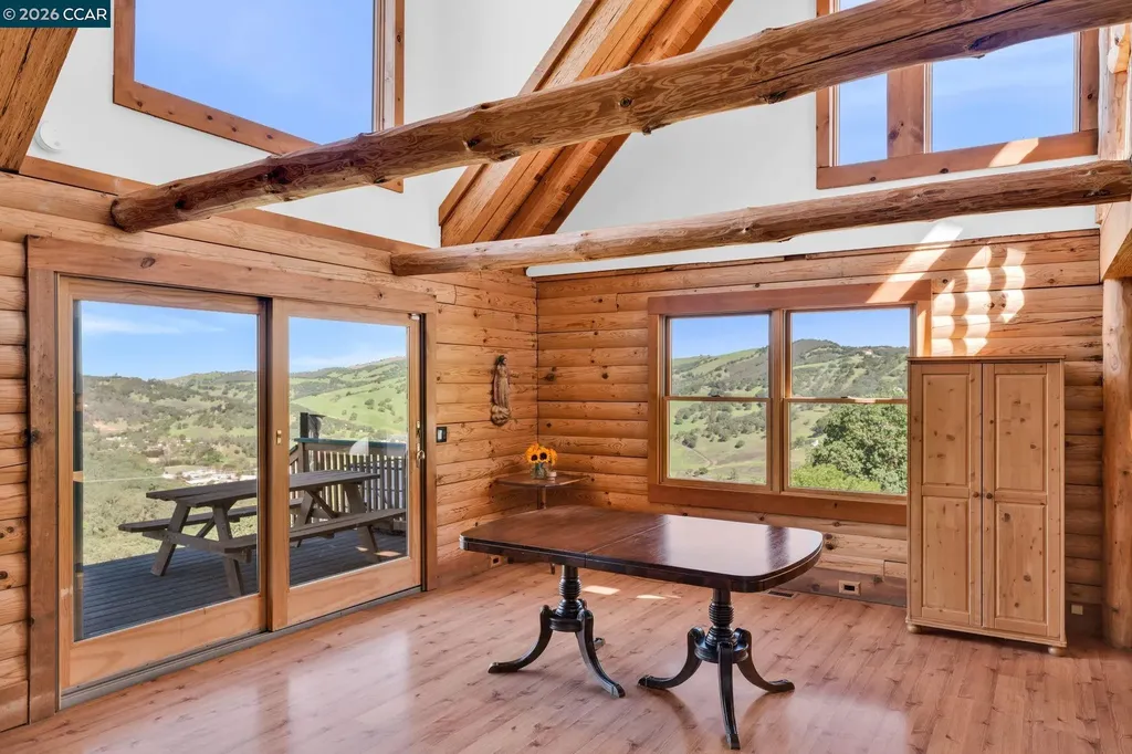 530 Leon Way Clayton CA 94517