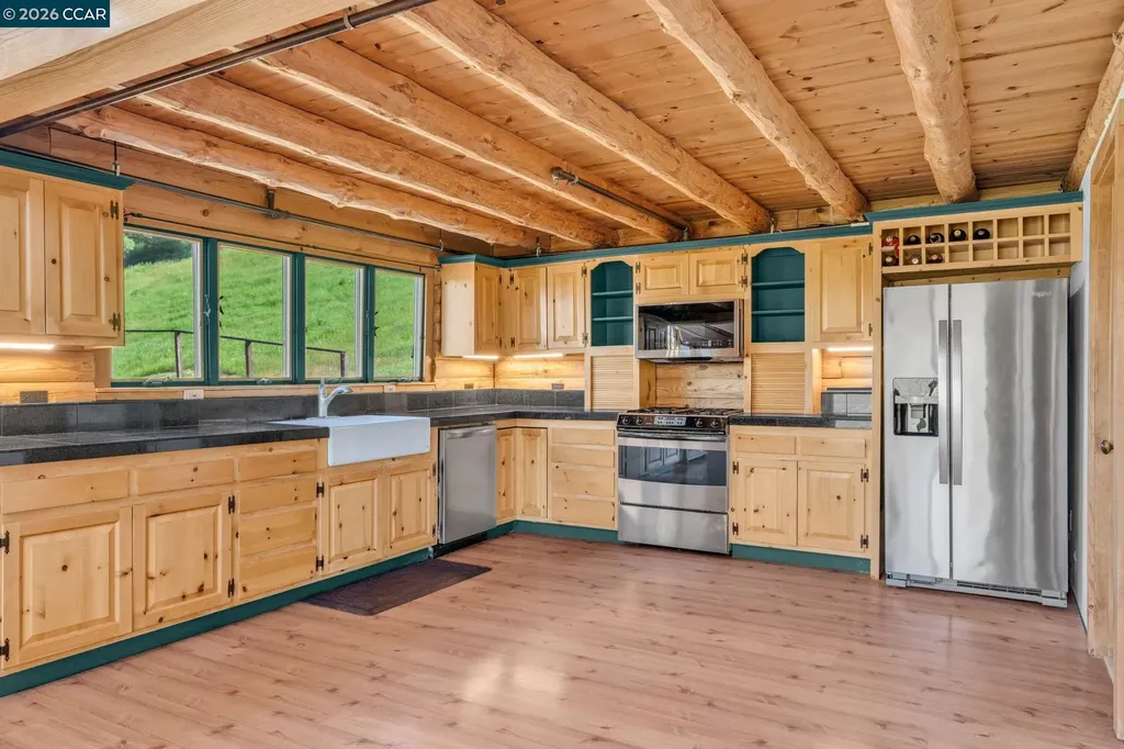 530 Leon Way Clayton CA 94517