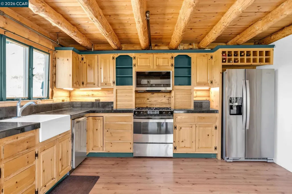 530 Leon Way Clayton CA 94517