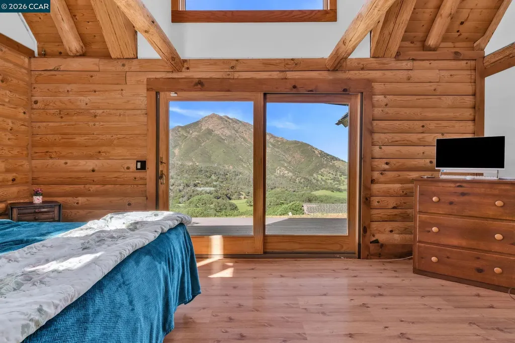 530 Leon Way Clayton CA 94517