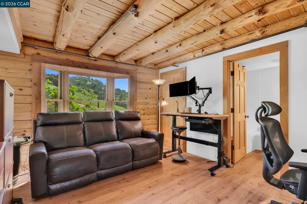 530 Leon Way Clayton CA 94517