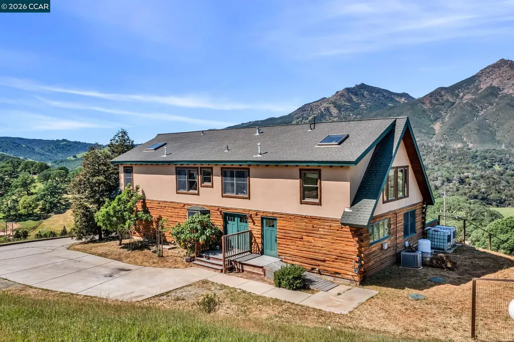 530 Leon Way Clayton CA 94517