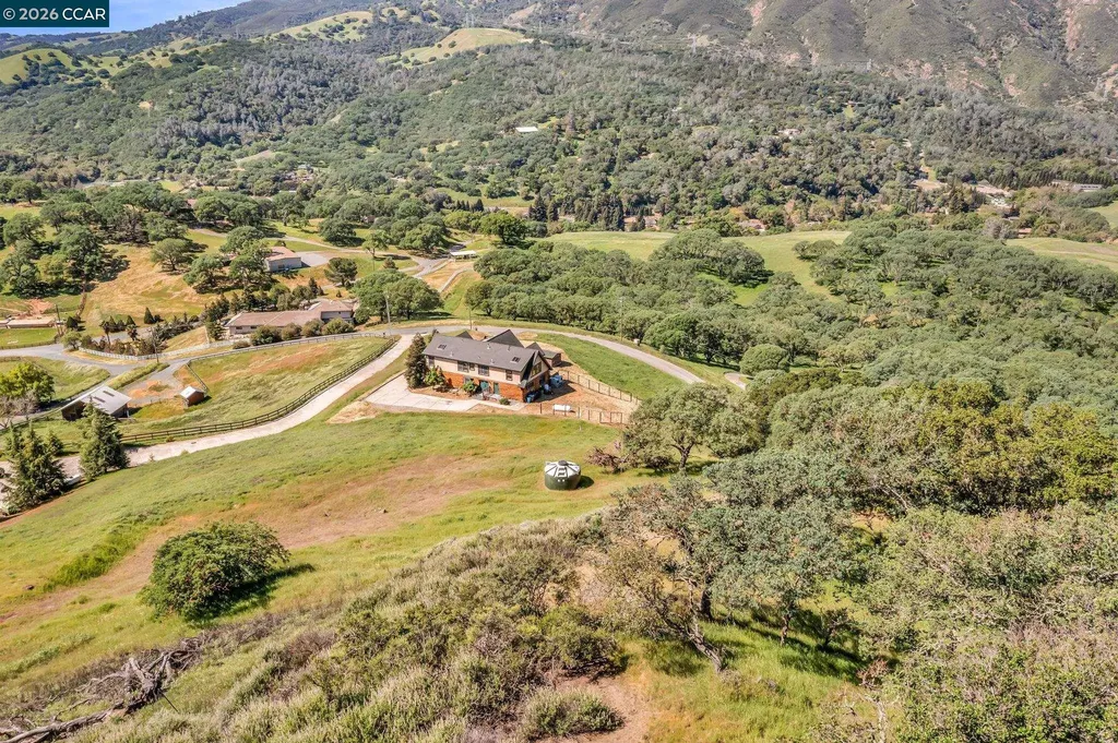 530 Leon Way Clayton CA 94517