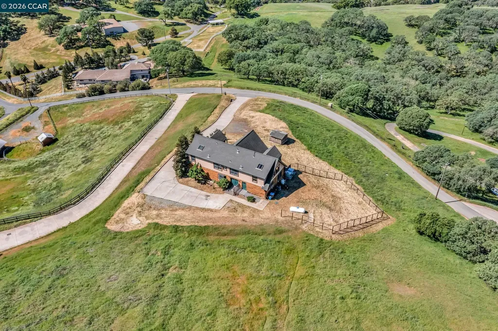 530 Leon Way Clayton CA 94517