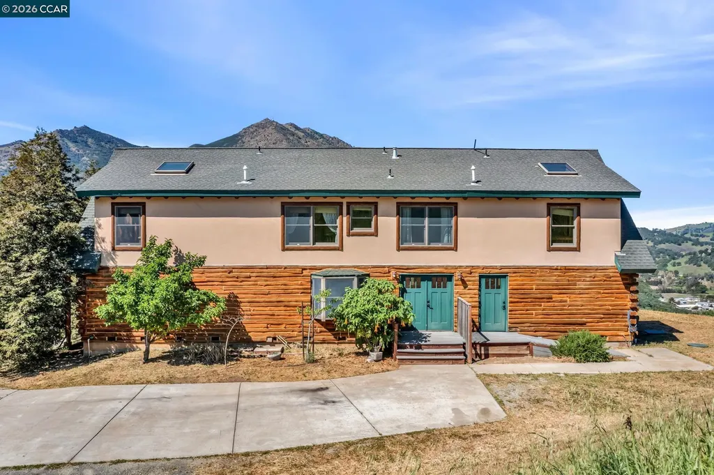 530 Leon Way Clayton CA 94517