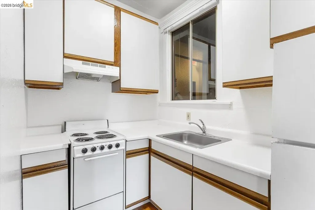498 25th Street Oakland CA 94612