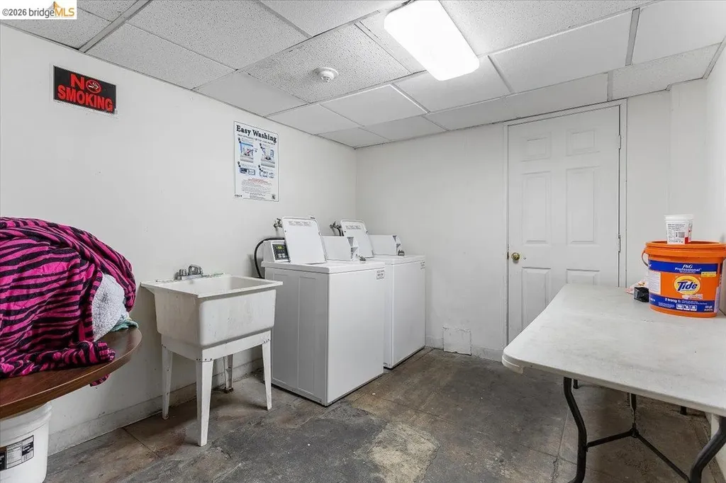 498 25th Street Oakland CA 94612