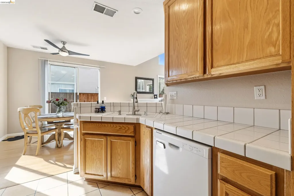 4916 Willowbrook Way Antioch CA 94531