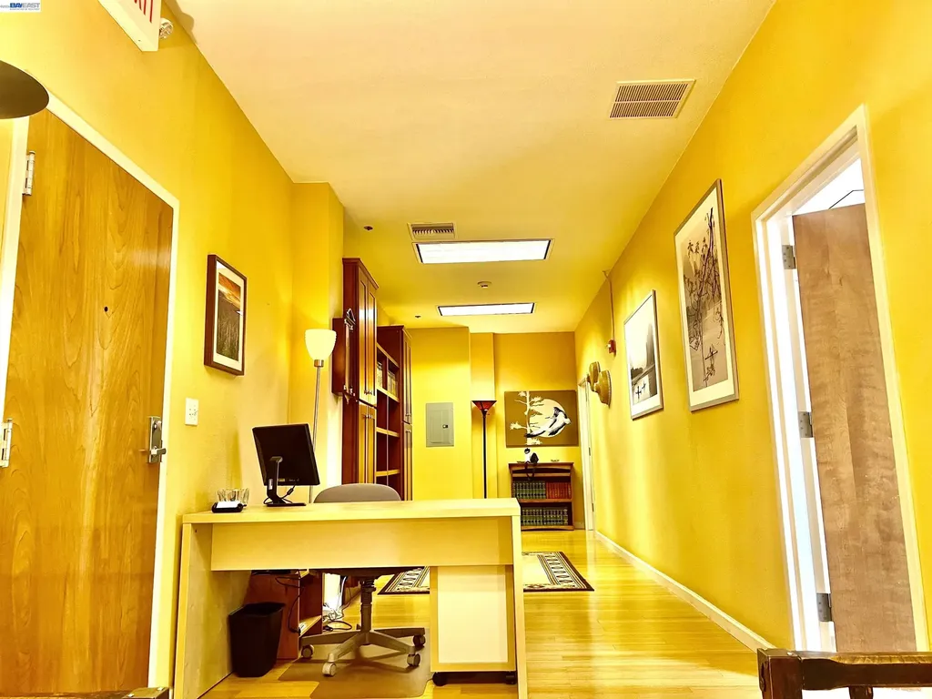 212 9th Street Unit #301 Oakland CA 94607