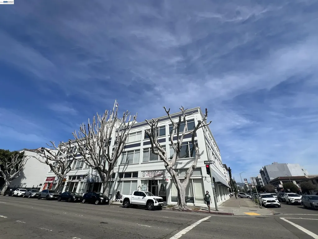 212 9th Street Unit #301 Oakland CA 94607