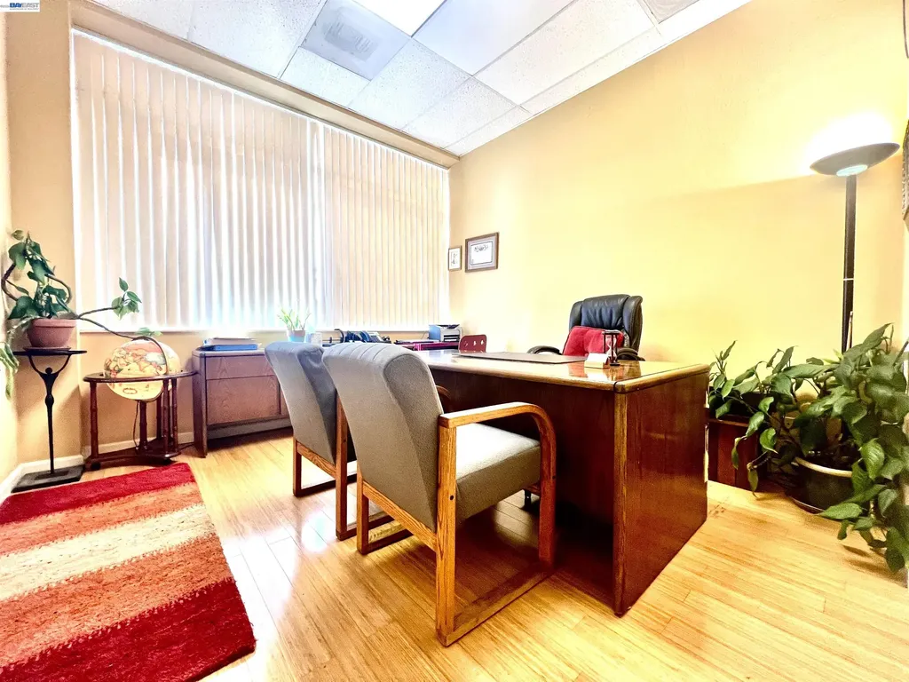 212 9th Street Unit #301 Oakland CA 94607