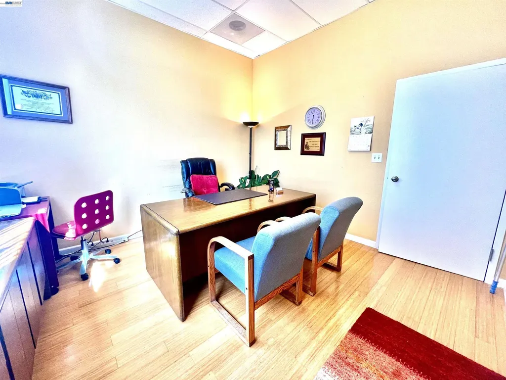 212 9th Street Unit #301 Oakland CA 94607