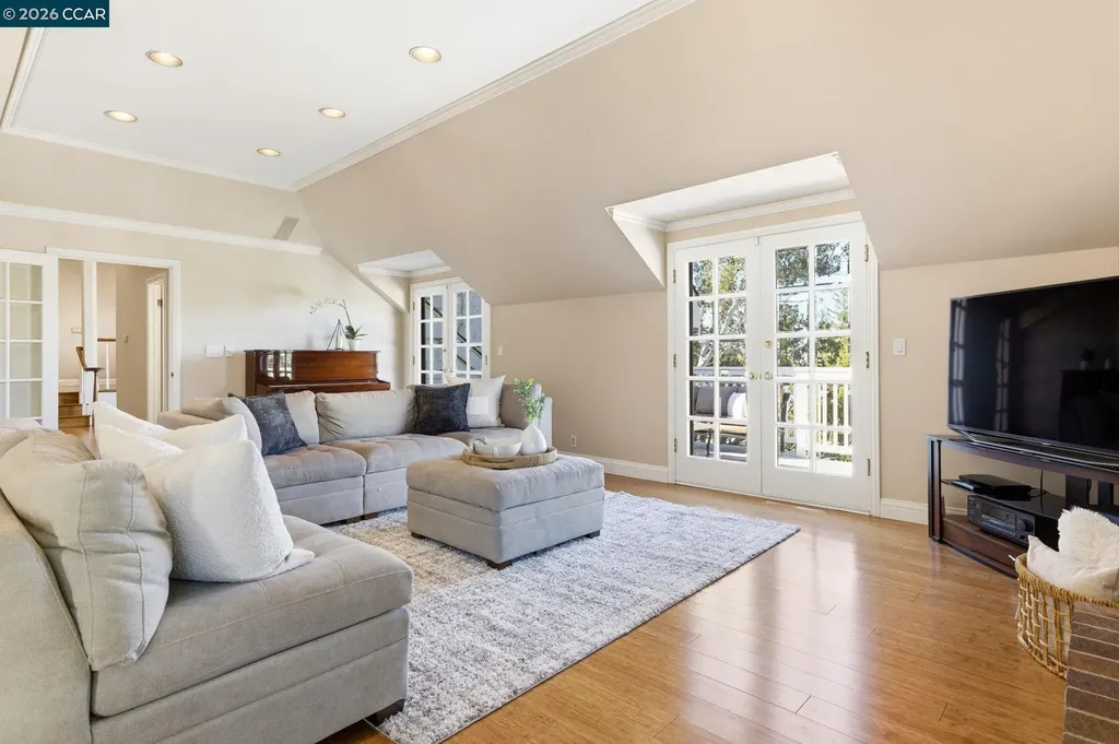 725 Castle Rock Road Walnut Creek CA 94598