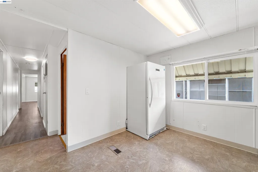 301 Maui Circle Union City CA 94587