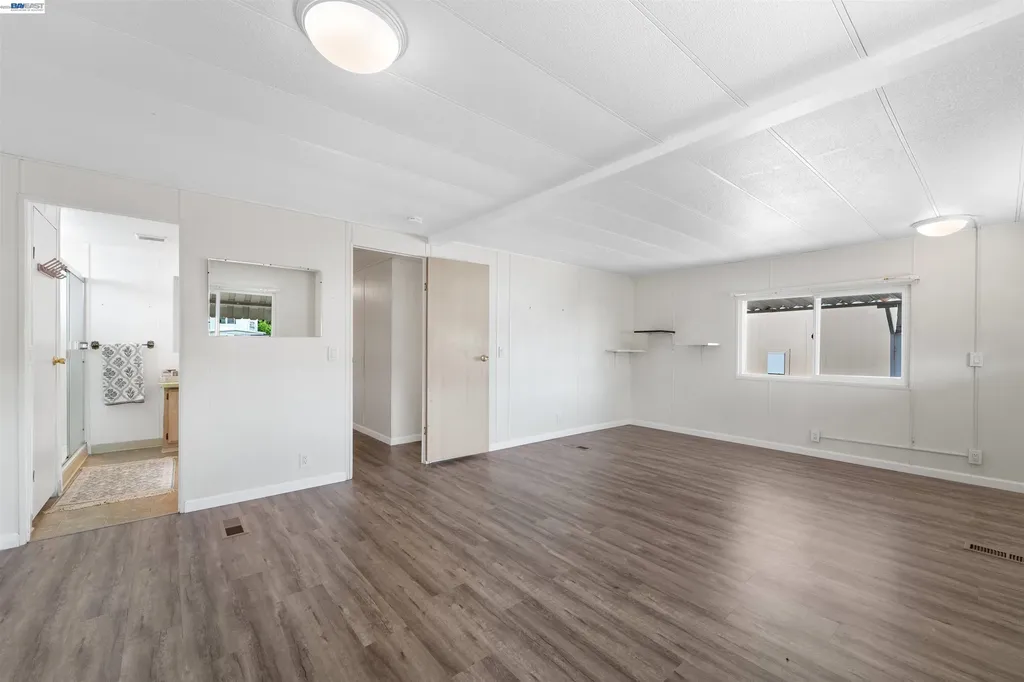 301 Maui Circle Union City CA 94587