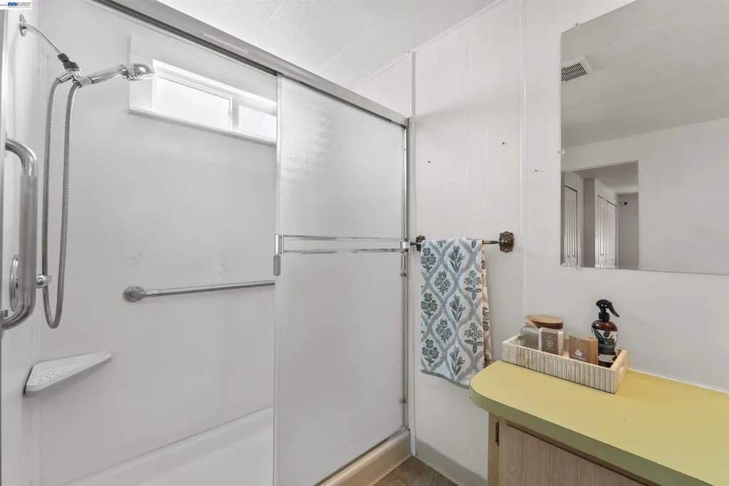 301 Maui Circle Union City CA 94587