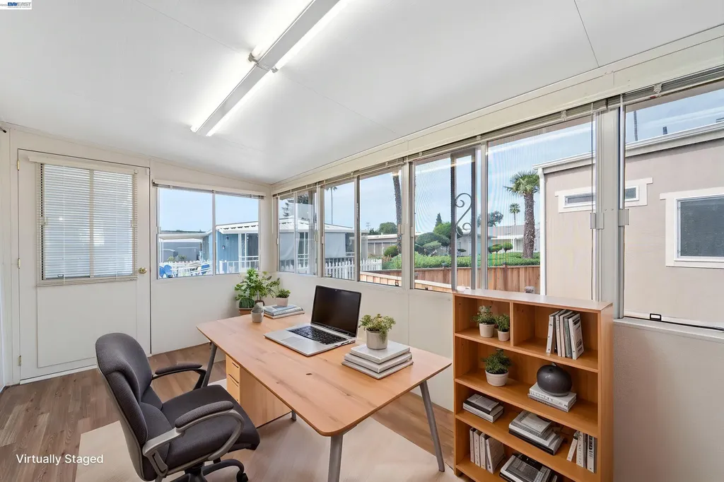 301 Maui Circle Union City CA 94587