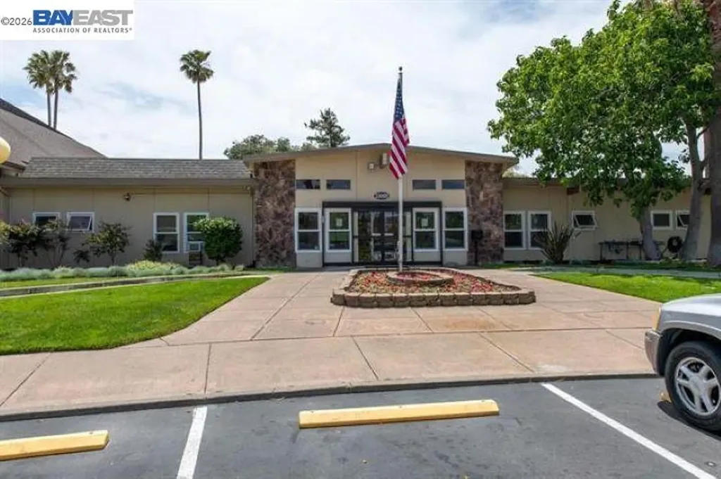 301 Maui Circle Union City CA 94587