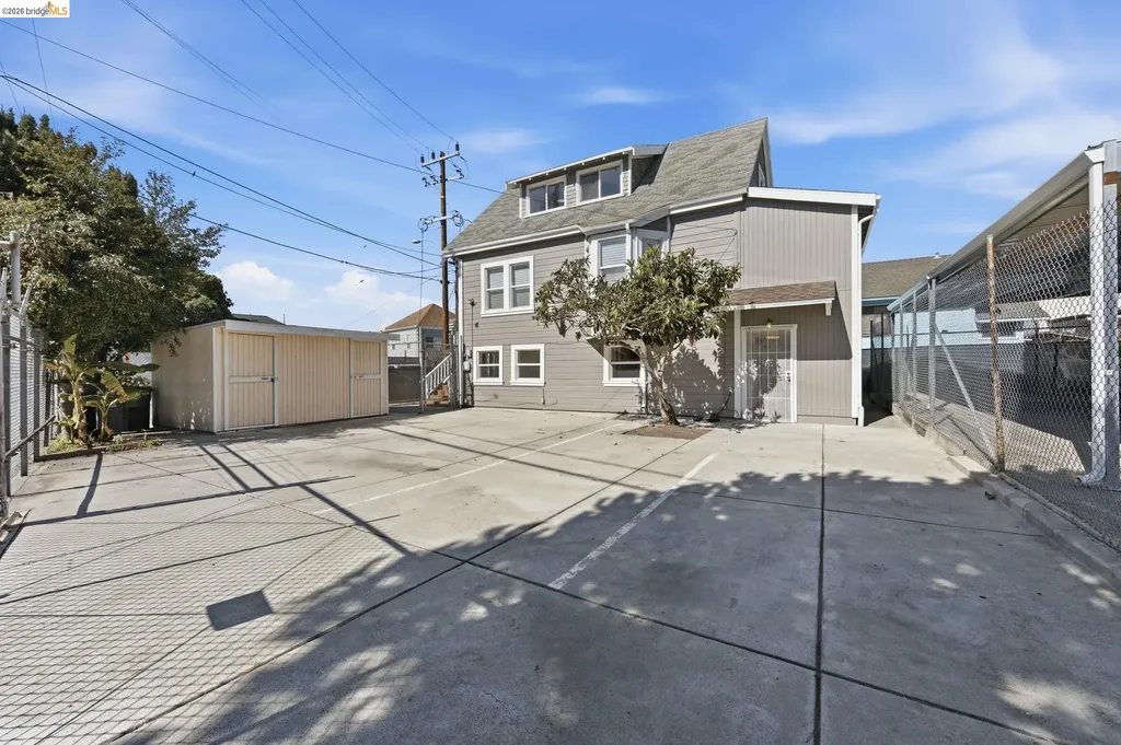 5334 10th Street Oakland CA 94601