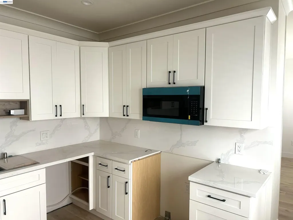 528 41st Street Oakland CA 94609