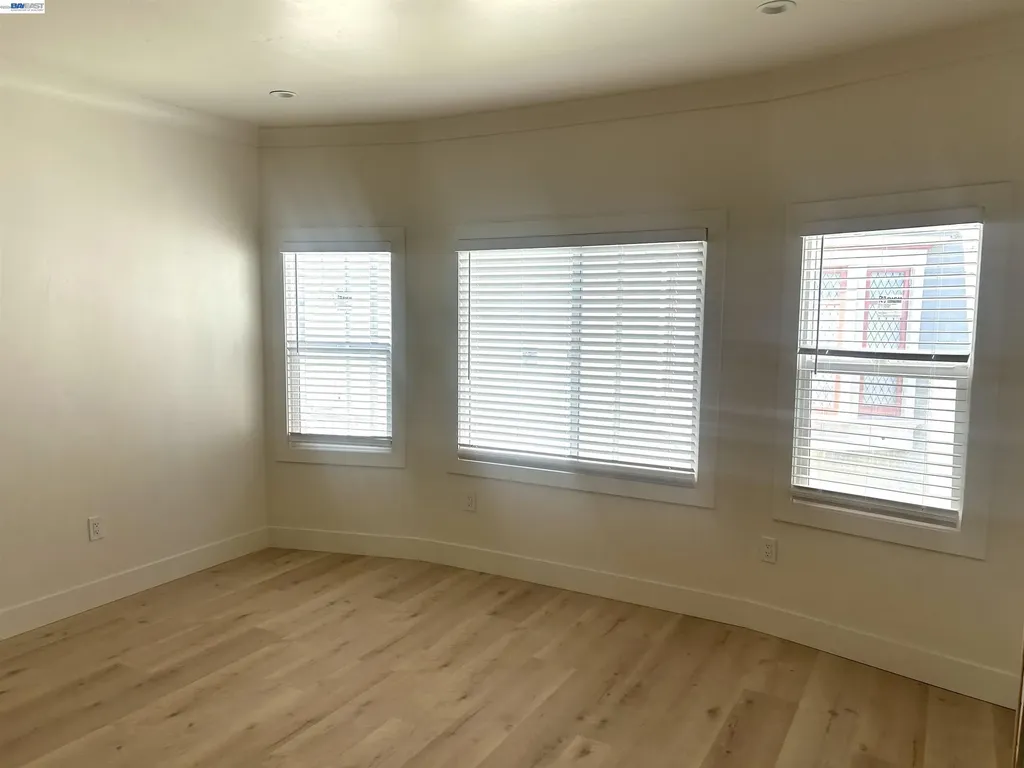 528 41st Street Oakland CA 94609