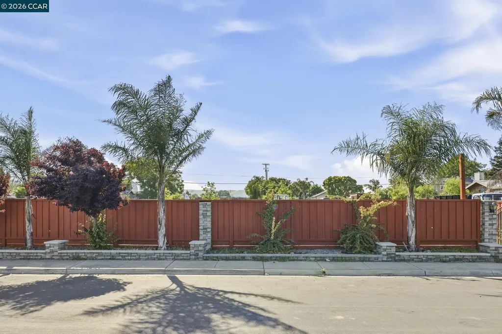 205 Solano Avenue Bay Point CA 94565