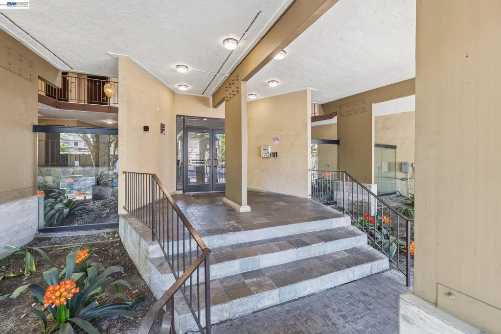 1087 Murrieta Boulevard Livermore CA 94550