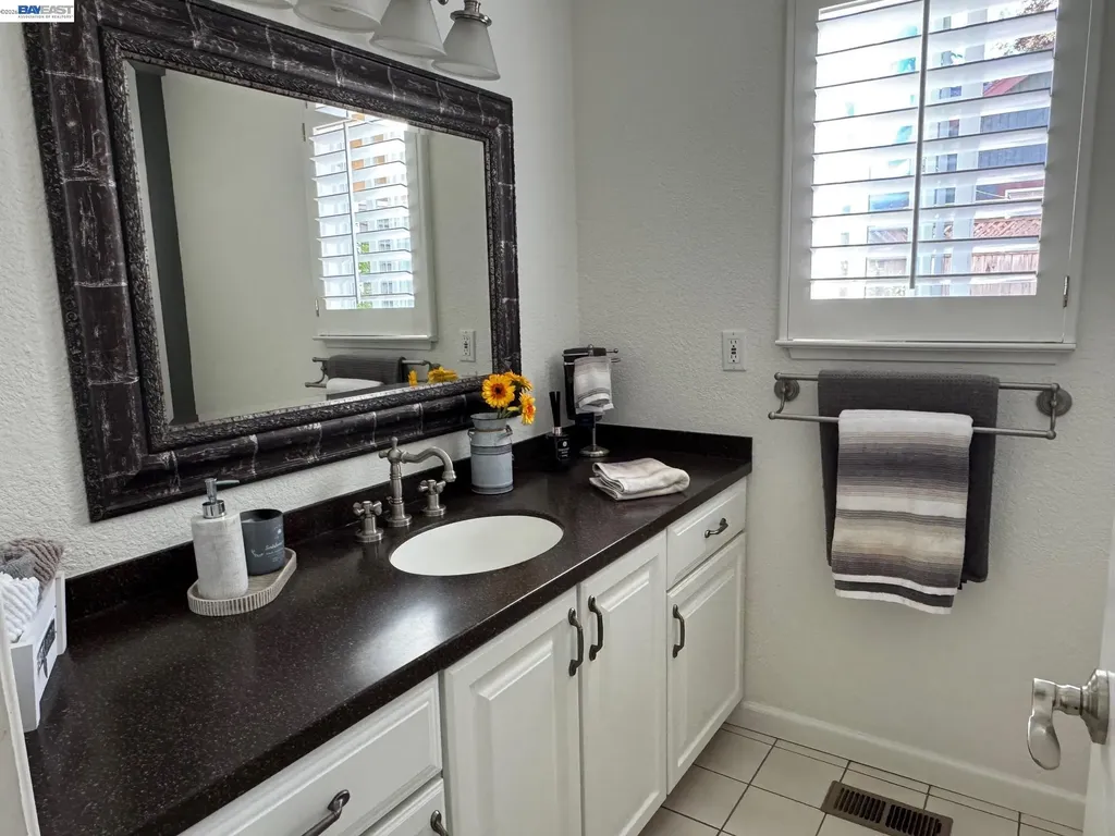 4205 Quail Hollow Place Castro Valley CA 94546